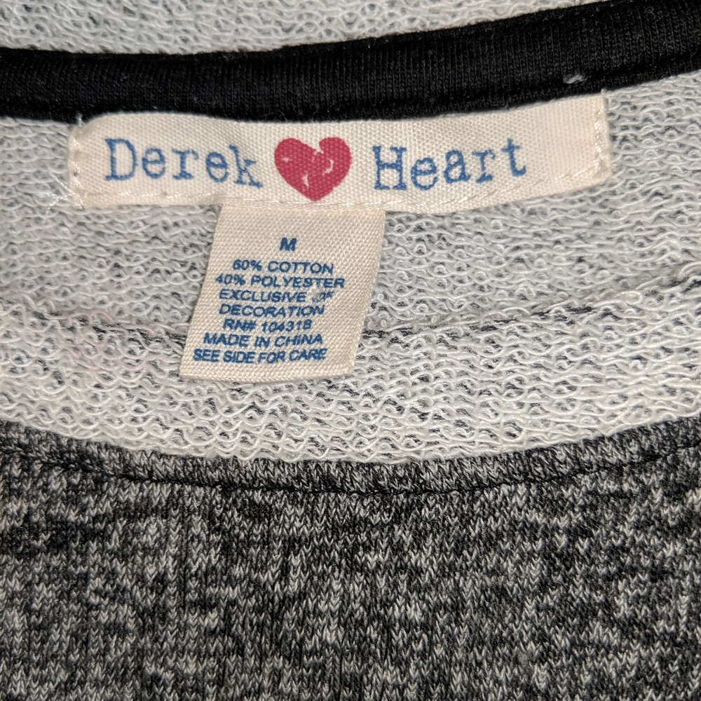 Sweater - Picture 4 of 4